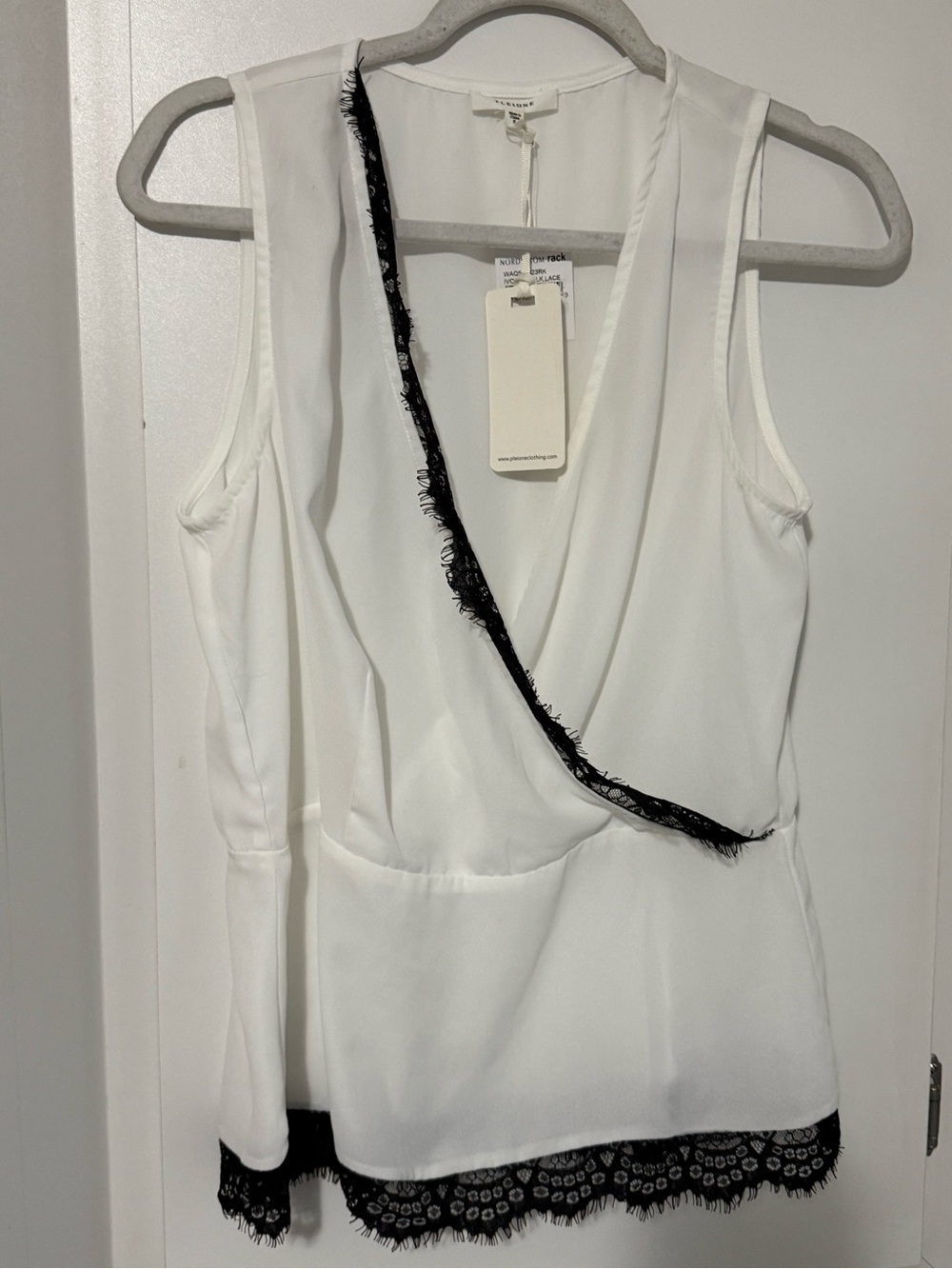 165. Nordstrom Rack-Pleione White Sleeveless Faux Wrap Blouse Lace Trim NWT